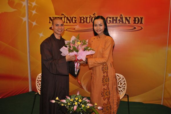 TP.HCM: Khởi quay chương trình talkshow “Những Bước Chân Đi”