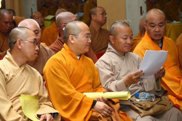 TP.HCM: Lễ tổng kết Đại hội Đại biểu Phật giáo TP.HCM và ra mắt nhân sự 10 ban ngành THPG nhiệm kỳ VIII (2012 – 2017)