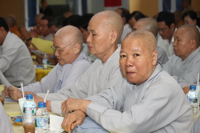 TP.HCM: Lễ tổng kết Đại hội Đại biểu Phật giáo TP.HCM và ra mắt nhân sự 10 ban ngành THPG nhiệm kỳ VIII (2012 – 2017)