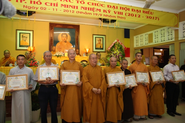 TP.HCM: Lễ tổng kết Đại hội Đại biểu Phật giáo TP.HCM và ra mắt nhân sự 10 ban ngành THPG nhiệm kỳ VIII (2012 – 2017)
