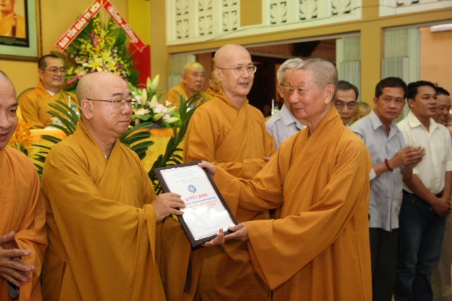TP.HCM: Lễ tổng kết Đại hội Đại biểu Phật giáo TP.HCM và ra mắt nhân sự 10 ban ngành THPG nhiệm kỳ VIII (2012 – 2017)