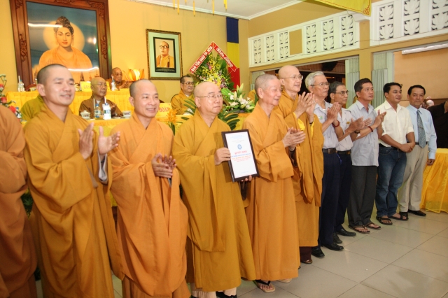 TP.HCM: Lễ tổng kết Đại hội Đại biểu Phật giáo TP.HCM và ra mắt nhân sự 10 ban ngành THPG nhiệm kỳ VIII (2012 – 2017)