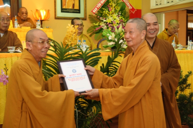 TP.HCM: Lễ tổng kết Đại hội Đại biểu Phật giáo TP.HCM và ra mắt nhân sự 10 ban ngành THPG nhiệm kỳ VIII (2012 – 2017)