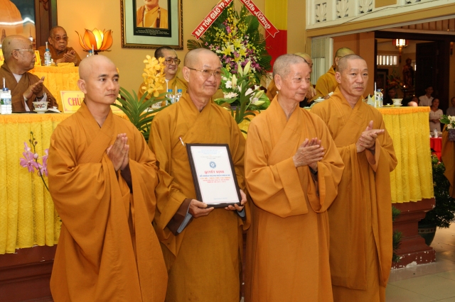 TP.HCM: Lễ tổng kết Đại hội Đại biểu Phật giáo TP.HCM và ra mắt nhân sự 10 ban ngành THPG nhiệm kỳ VIII (2012 – 2017)