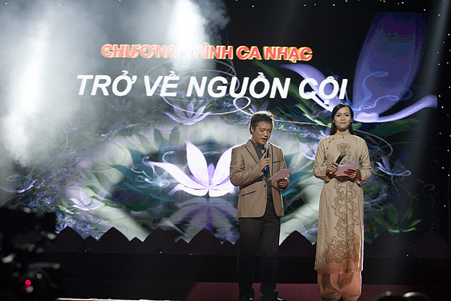 Hoành tráng đêm văn nghệ chào mừng Đại hội “Trở về nguồn cội”