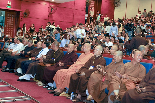Đà Nẵng: Có một đêm nhạc Phật giáo hoành tráng, lung linh, đa sắc màu nghệ thuật