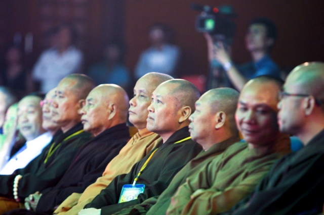 Chùm ảnh: Chương trình ca nhạc Diệu Âm Hoằng Pháp 4: &quot;Vui trong ánh đạo&quot;