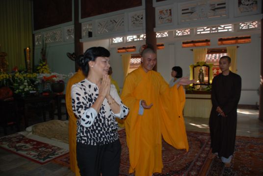 Trung Ương GHPGVN và Phu nhân Chủ tịch nước CHXHCNVN lễ viếng Chung thất Cố Trưởng Lão HT. Thích Minh Châu
