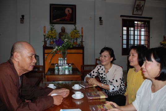 Trung Ương GHPGVN và Phu nhân Chủ tịch nước CHXHCNVN lễ viếng Chung thất Cố Trưởng Lão HT. Thích Minh Châu