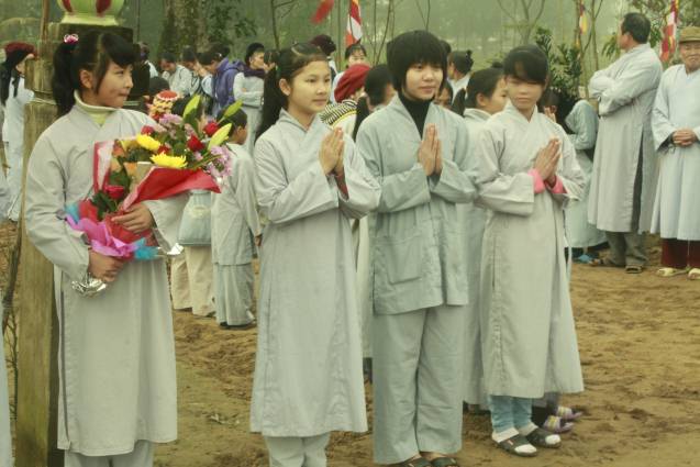 Chùa Xuân Đài: Lễ Phật thành đạo và Phật tử nghe pháp của TT. Thích Nhật Từ