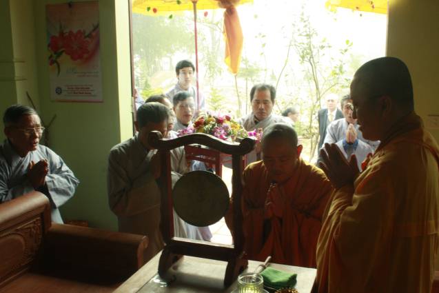 Chùa Xuân Đài: Lễ Phật thành đạo và Phật tử nghe pháp của TT. Thích Nhật Từ