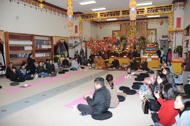 Hoa Kỳ: Đón giao thừa và mồng một Tết Quý Tỵ ở một số chùa Bắc California