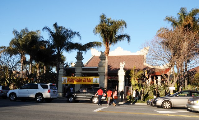 Hoa Kỳ: Đón giao thừa và mồng một Tết Quý Tỵ ở một số chùa Bắc California