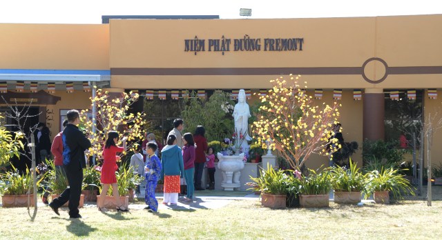 Hoa Kỳ: Đón giao thừa và mồng một Tết Quý Tỵ ở một số chùa Bắc California