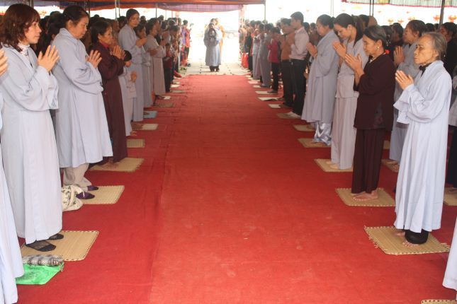 Hà Tĩnh: Lễ &quot;cầu&quot; được an tại ngôi chùa Tịnh Pháp