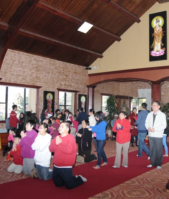 Hoa Kỳ: Đón giao thừa và mồng một Tết Quý Tỵ ở một số chùa Bắc California