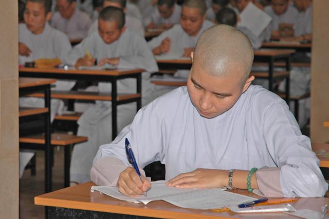 Trường Trung Cấp Phật Học TP. HCM tổ chức kỳ thi học kỳ 1 - 2 (khóa VII và VIII)