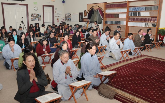 Hoa Kỳ: Đón giao thừa và mồng một Tết Quý Tỵ ở một số chùa Bắc California