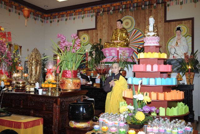 Hoa Kỳ: Đón giao thừa và mồng một Tết Quý Tỵ ở một số chùa Bắc California