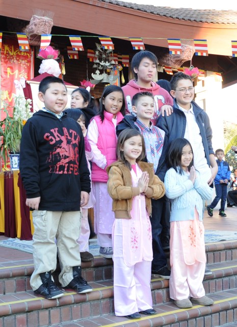 Hoa Kỳ: Đón giao thừa và mồng một Tết Quý Tỵ ở một số chùa Bắc California