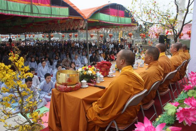 Hà Tĩnh: Lễ &quot;cầu&quot; được an tại ngôi chùa Tịnh Pháp