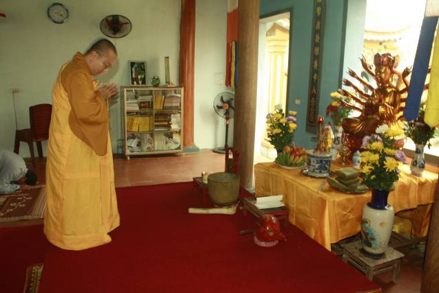 Chùa Xuân Đài: Lễ Phật thành đạo và Phật tử nghe pháp của TT. Thích Nhật Từ