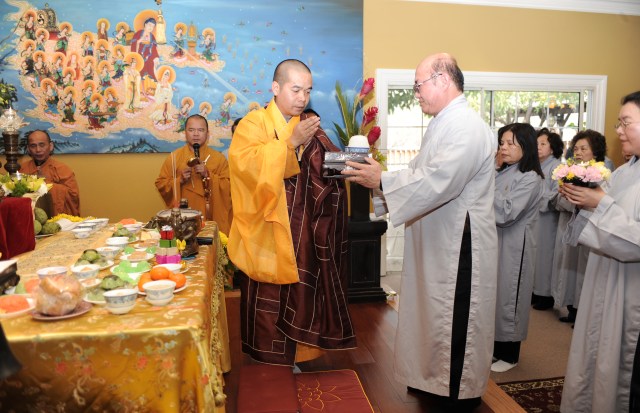 Mỹ: Chùa Liễu Quán (San Jose) tổ chức lễ hiệp kỵ chư vị hương linh và tất niên năm Nhâm Thìn