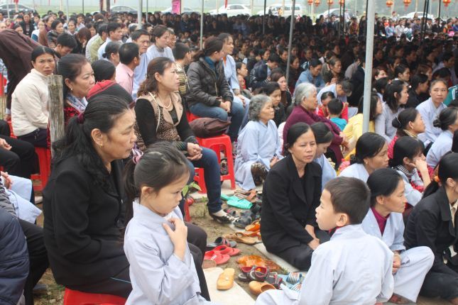 Hà Tĩnh: Lễ &quot;cầu&quot; được an tại ngôi chùa Tịnh Pháp
