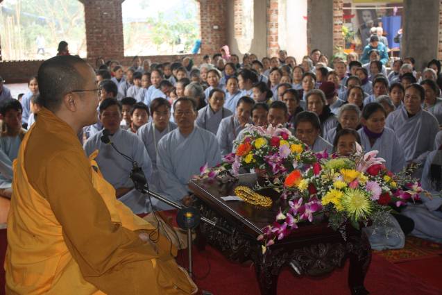 Chùa Xuân Đài: Lễ Phật thành đạo và Phật tử nghe pháp của TT. Thích Nhật Từ