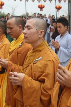 Hà Tĩnh: Lễ &quot;cầu&quot; được an tại ngôi chùa Tịnh Pháp