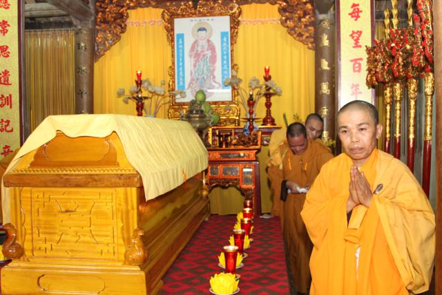 Lễ nhập Kim quan Trưởng lão HT. Thích Thanh Bích