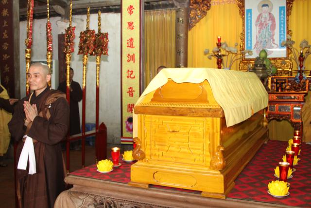 Lễ nhập Kim quan Trưởng lão HT. Thích Thanh Bích