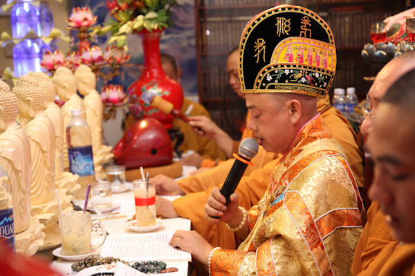 TP.HCM: Pháp hội Dược sư tại chùa Giác Tánh