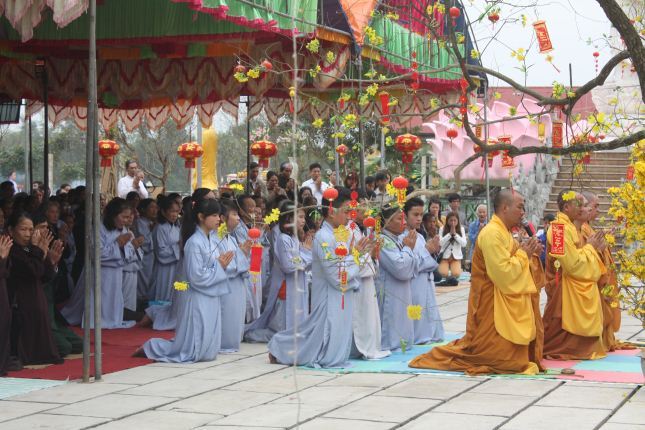 Hà Tĩnh: Lễ &quot;cầu&quot; được an tại ngôi chùa Tịnh Pháp