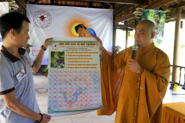 TPHCM: Thanh niên Phật tử tham gia Khóa tu Giã Từ Huyễn Mộng