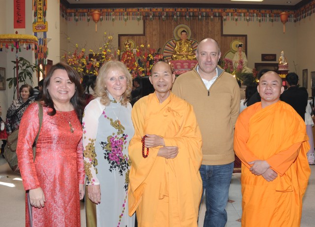 Hoa Kỳ: Đón giao thừa và mồng một Tết Quý Tỵ ở một số chùa Bắc California