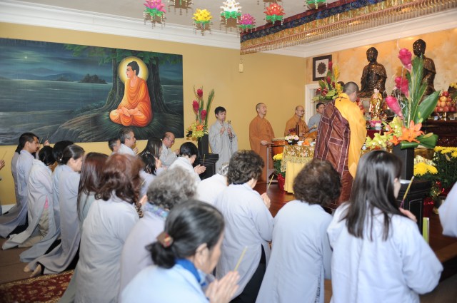 Mỹ: Chùa Liễu Quán (San Jose) tổ chức lễ hiệp kỵ chư vị hương linh và tất niên năm Nhâm Thìn