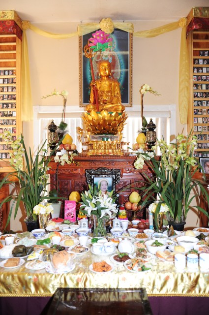 Mỹ: Chùa Liễu Quán (San Jose) tổ chức lễ hiệp kỵ chư vị hương linh và tất niên năm Nhâm Thìn