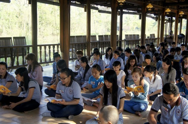 TPHCM: Thanh niên Phật tử tham gia Khóa tu Giã Từ Huyễn Mộng