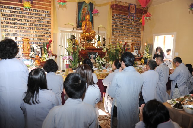 Mỹ: Chùa Liễu Quán (San Jose) tổ chức lễ hiệp kỵ chư vị hương linh và tất niên năm Nhâm Thìn