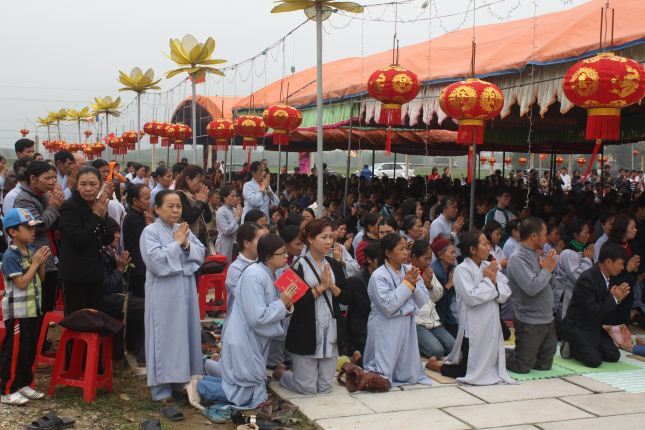 Hà Tĩnh: Lễ &quot;cầu&quot; được an tại ngôi chùa Tịnh Pháp