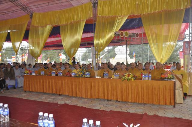 Hà Tĩnh: Long trọng tổ chức Đại lễ lạc thành, an vị tượng Phật tại chùa Phong Phạn