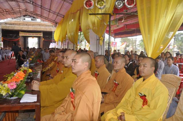Hà Tĩnh: Long trọng tổ chức Đại lễ lạc thành, an vị tượng Phật tại chùa Phong Phạn