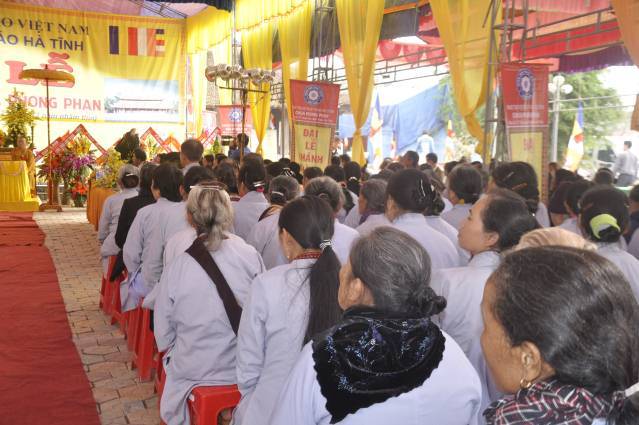 Hà Tĩnh: Long trọng tổ chức Đại lễ lạc thành, an vị tượng Phật tại chùa Phong Phạn