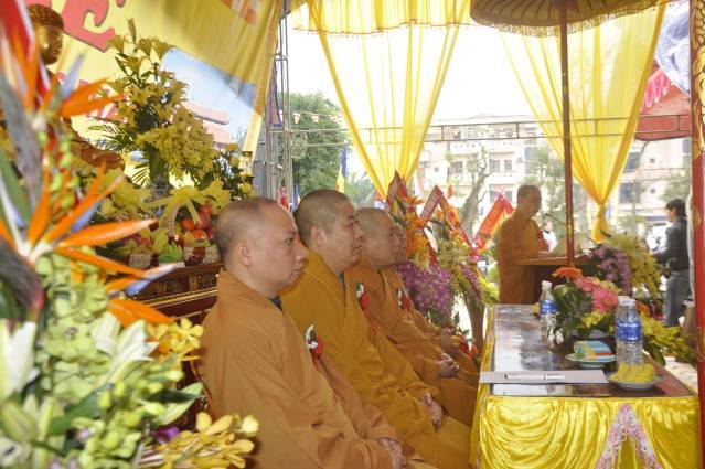 Hà Tĩnh: Long trọng tổ chức Đại lễ lạc thành, an vị tượng Phật tại chùa Phong Phạn