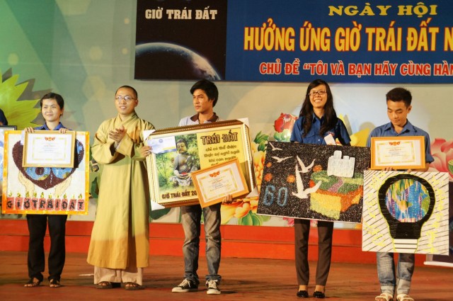 BVH THPG TP.HCM thực hiện Giờ Trái Đất &quot;Tôi và bạn cùng đồng hành&quot;