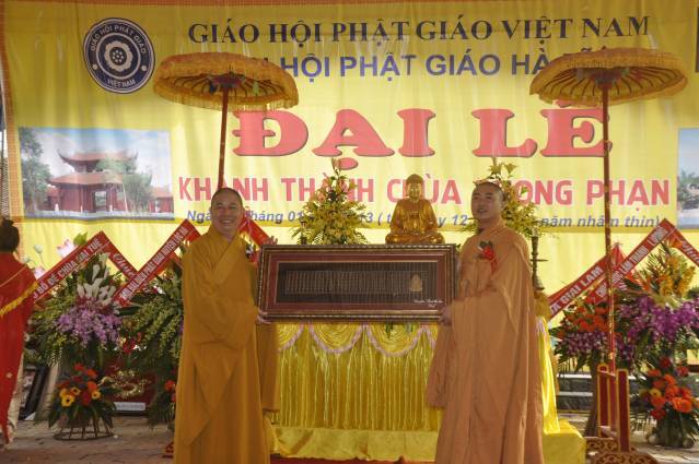 Hà Tĩnh: Long trọng tổ chức Đại lễ lạc thành, an vị tượng Phật tại chùa Phong Phạn