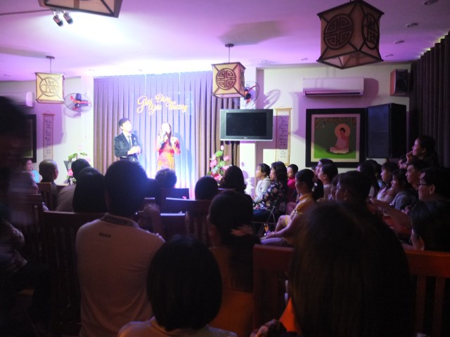 Đêm nhạc Quý Luân – Gieo hương Hoa Từ Bi vào đời