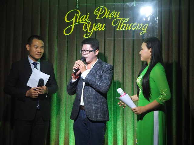 Đêm nhạc Quý Luân – Gieo hương Hoa Từ Bi vào đời