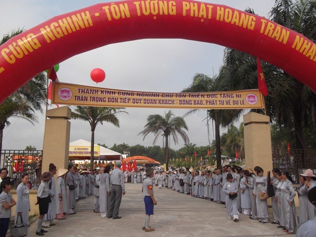 Quảng Trị : Khai mạc lễ Tưởng Niệm Phật Hoàng Trần Nhân Tông và Anh Linh Liệt Sĩ